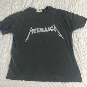 Metallica distressed concert tee